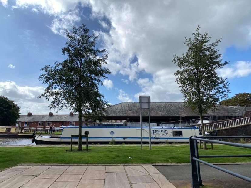 City Centre Chester Waterways Apartment 外观 照片