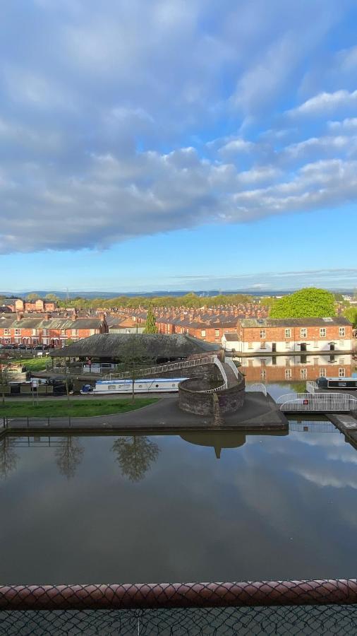 City Centre Chester Waterways Apartment 外观 照片