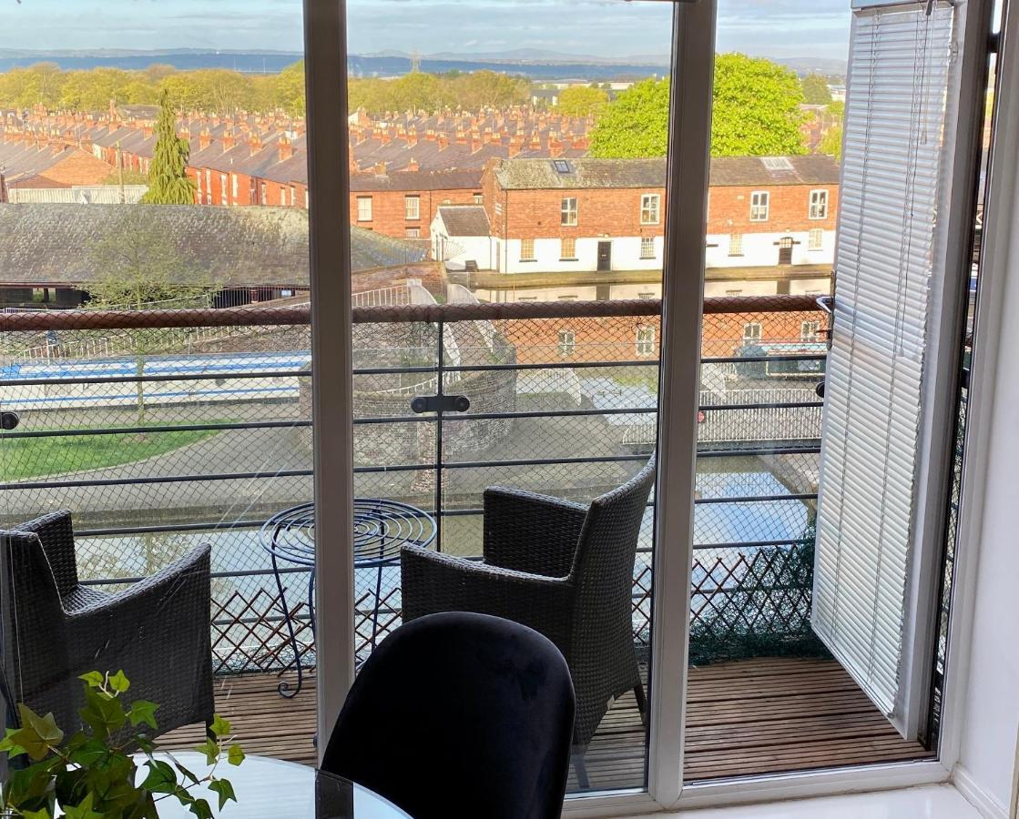 City Centre Chester Waterways Apartment 外观 照片