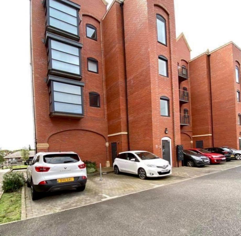 City Centre Chester Waterways Apartment 外观 照片